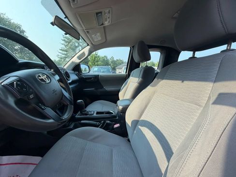 Used 2016 Toyota Tacoma SR RWD image 12