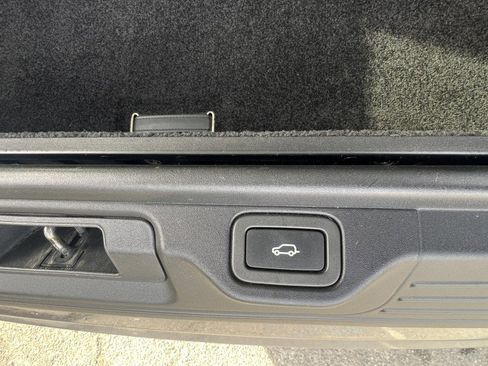 Used 2019 Land Rover Range Rover HSE image 58