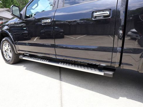 Used 2015 Ford F150 Lariat RWD image 33