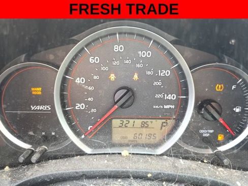 Used 2014 Toyota Yaris LE FWD image 8