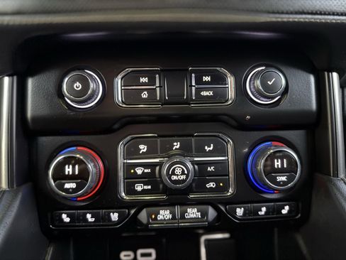 Used 2022 Chevrolet Suburban Premier w/ Premium Package image 49