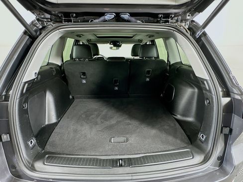 Used 2022 Jeep Grand Cherokee Limited 4xe image 28