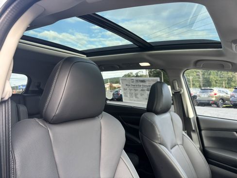 New 2025 Subaru Ascent Limited image 51
