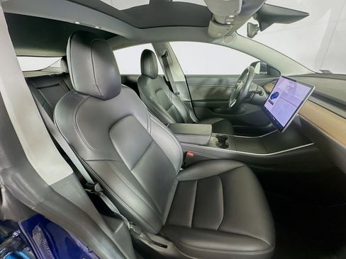 Used 2018 Tesla Model 3 Long Range image 29