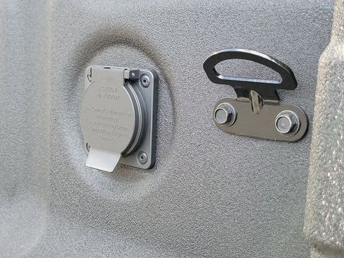 New 2026 Nissan Frontier SV w/ SV Convenience Package RWD image 15