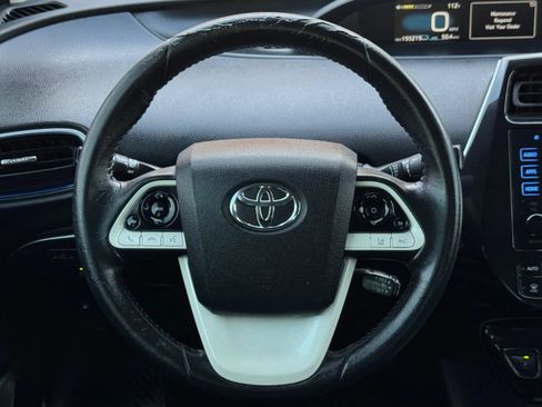 Used 2018 Toyota Prius Three Touring FWD image 27