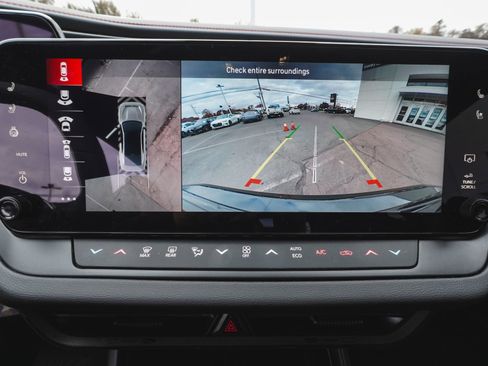 Used 2024 Dodge Charger R/T Scat Pack w/ Plus Group image 19