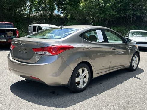 Used 2013 Hyundai Elantra GLS w/ Preferred Pkg FWD image 21