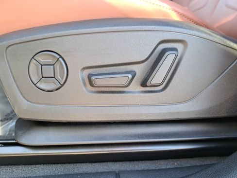 New 2025 Audi Q3 2.0T Premium image 26