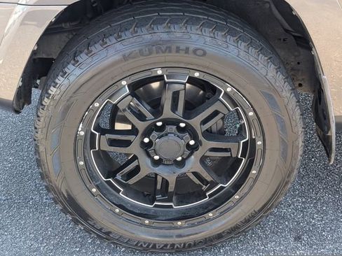 Used 2016 Toyota 4Runner SR5 image 13