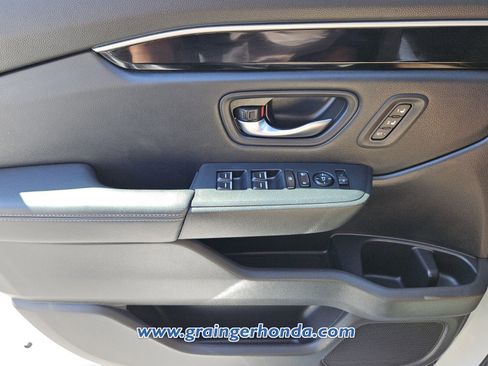 Used 2025 Honda Pilot EX-L image 23