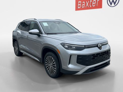 New 2025 Volkswagen Tiguan S image 1