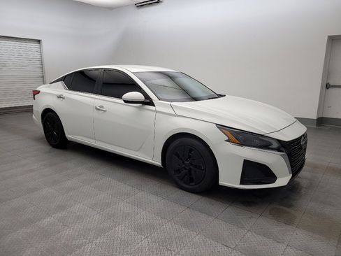 Used 2023 Nissan Altima 2.5 S FWD image 11