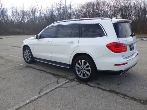 Used 2014 Mercedes-Benz GL 450 4MATIC image 3