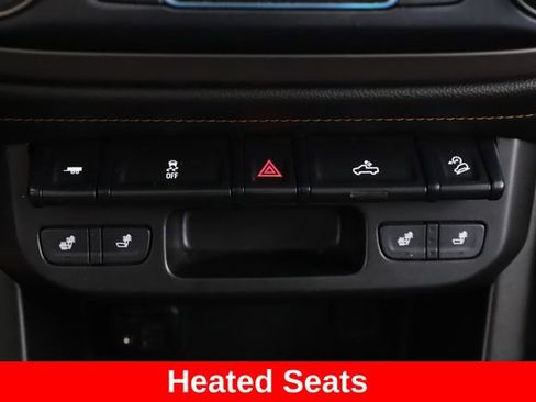 Used 2022 GMC Canyon AT4 AWD/4WD image 4