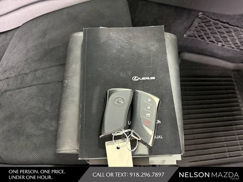 Used 2025 Lexus LC 500 Coupe w/ Dynamic Handling Package RWD image 47