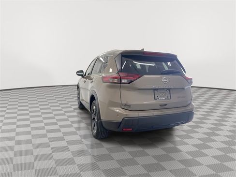 Certified 2024 Nissan Rogue SV w/ SV Premium Package image 9