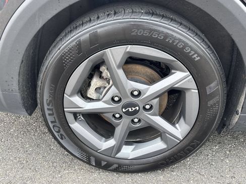 Used 2025 Kia K4 FWD image 13