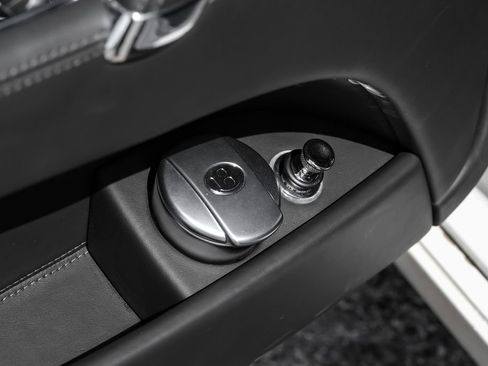 Used 2016 Bentley Flying Spur V8 AWD/4WD image 60
