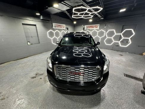 Used 2018 GMC Yukon XL Denali w/ Denali Ultimate Package AWD/4WD image 14