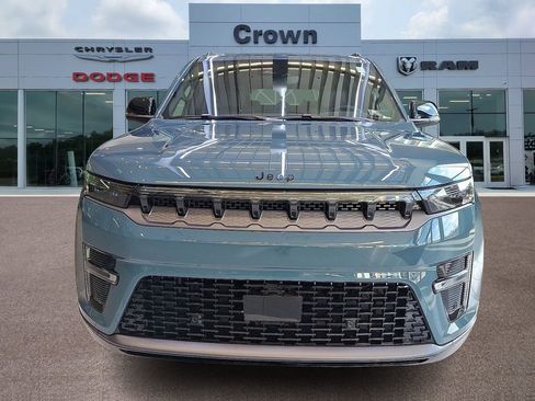 New 2026 Jeep Grand Wagoneer L Limited w/ Premium Group II image 2