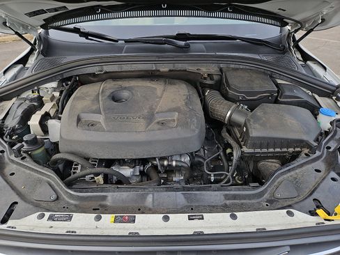 Used 2016 Volvo XC60 T6 w/ Protection Package image 28