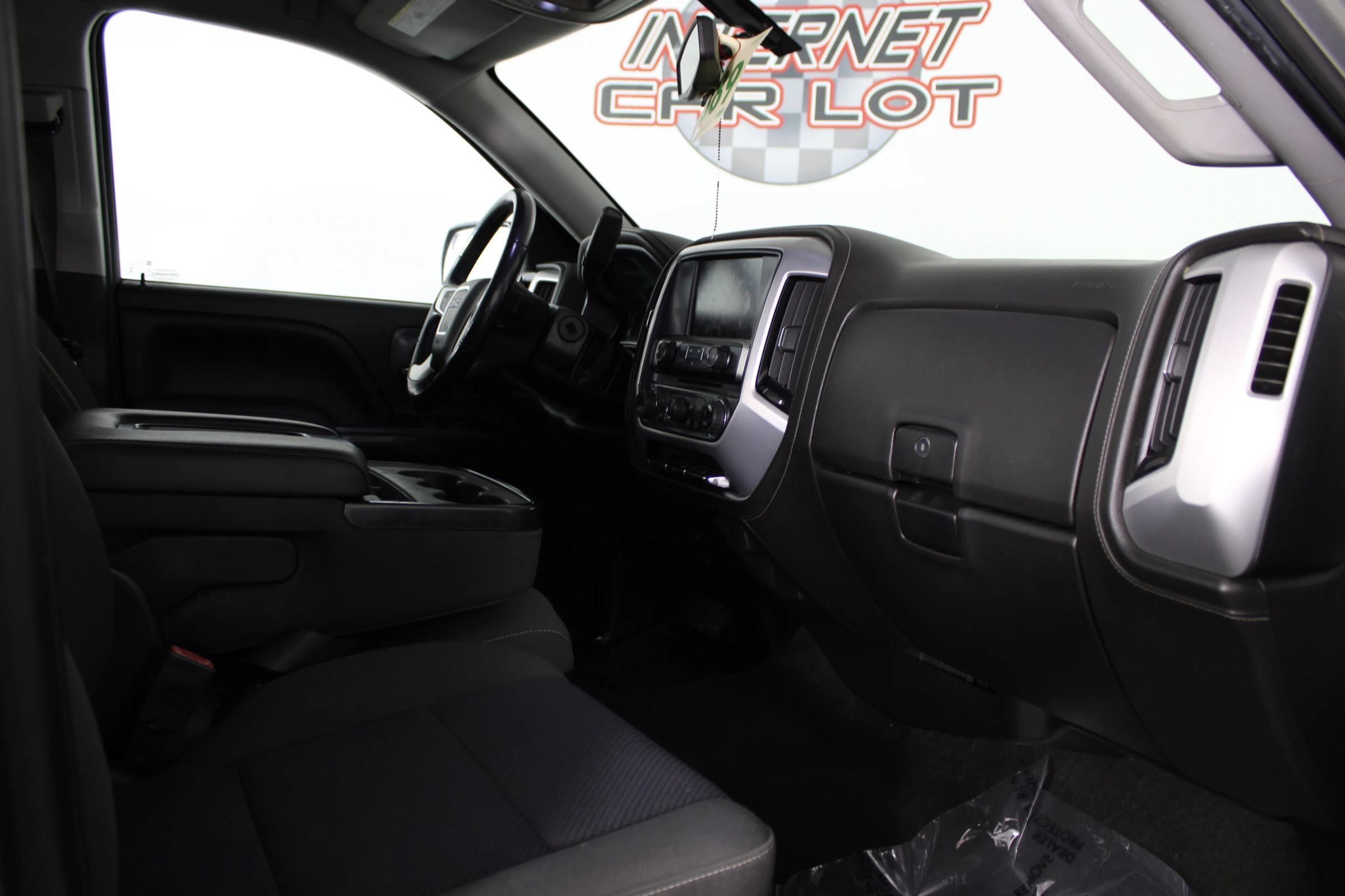 Used 2017 GMC Sierra 1500 SLE w/ SLE Value Package AWD/4WD image 12