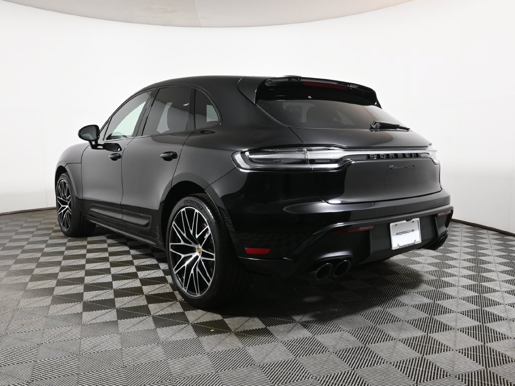 Used 2024 Porsche Macan GTS AWD/4WD image 3