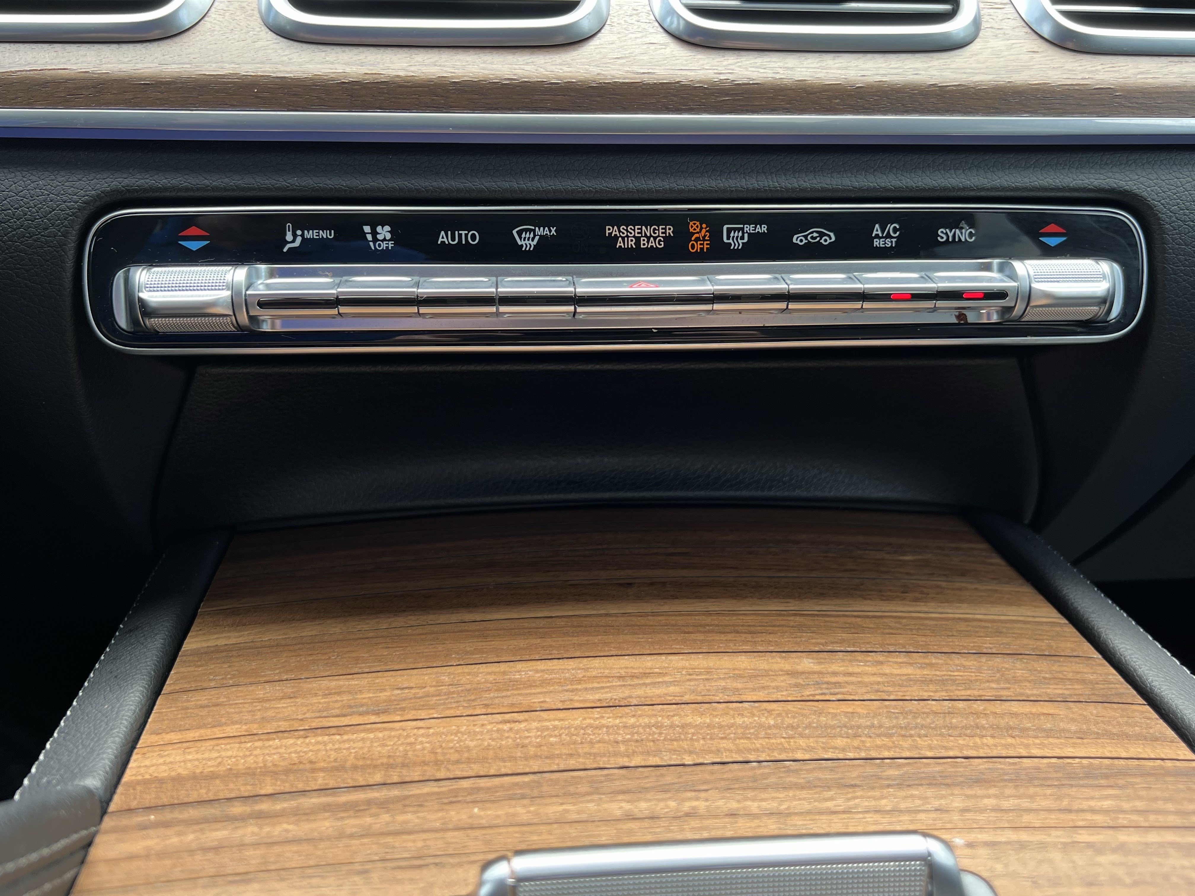 Certified 2025 Mercedes-Benz GLE 450 4MATIC image 29