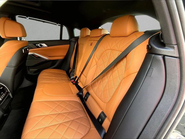Used 2024 BMW X6 xDrive40i w/ Premium Package AWD/4WD image 28