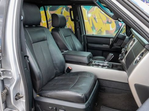 Used 2015 Ford Expedition EL Limited w/ Equipment Group 301A RWD image 27