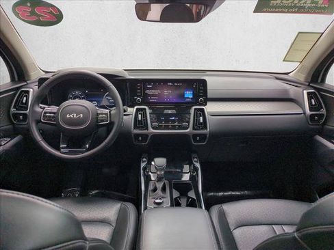 Used 2023 Kia Sorento SX AWD/4WD image 19