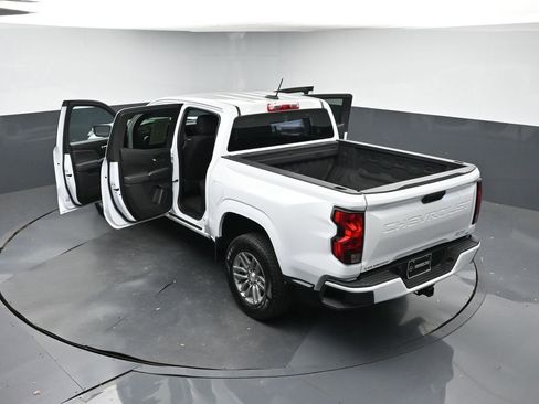 Used 2024 Chevrolet Colorado LT image 46