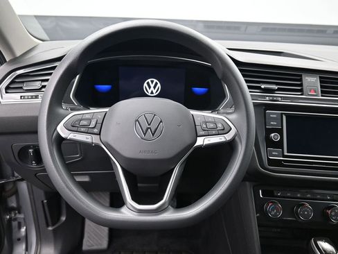 Used 2022 Volkswagen Tiguan S FWD image 15