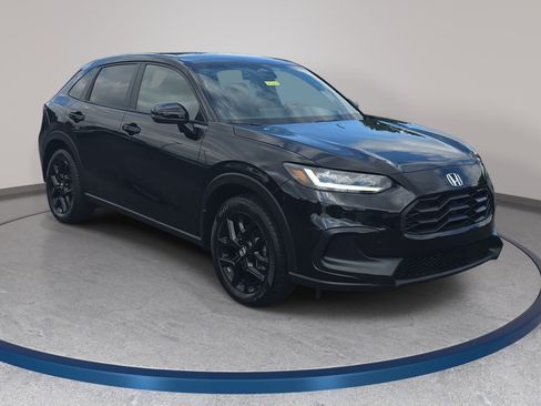 Used 2025 Honda HR-V Sport image 3
