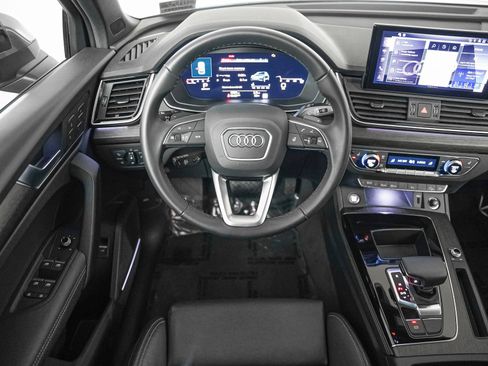 Certified 2025 Audi Q5 2.0T Premium Plus w/ Premium Plus Package image 15