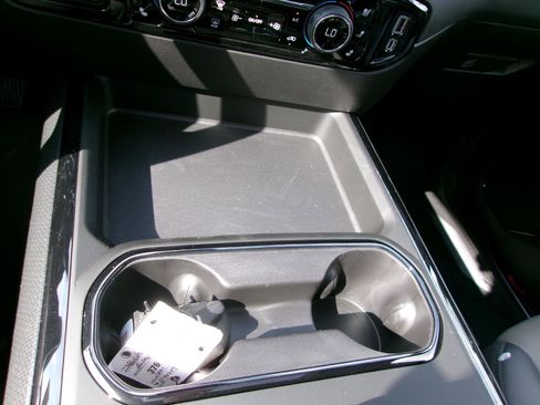 New 2026 Chevrolet Silverado 2500 ZR2 image 21