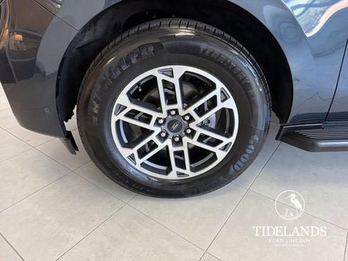 Certified 2025 Ford Expedition Active RWD image 32