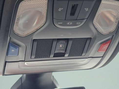Used 2023 RAM 1500 Big Horn AWD/4WD image 36
