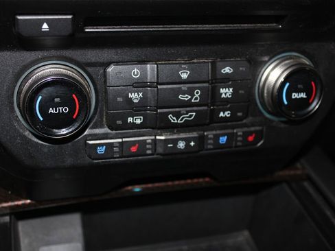 Used 2017 Ford F150 Raptor w/ Equipment Group 802A Luxury image 48