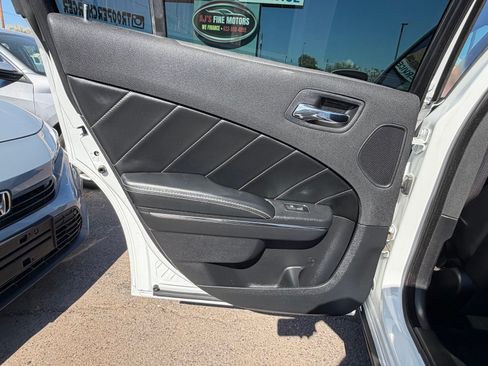 Used 2011 Dodge Charger R/T RWD image 10