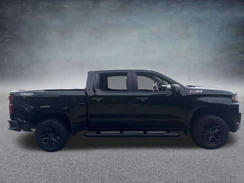 Used 2021 Chevrolet Silverado 1500 Custom Trail Boss AWD/4WD image 3