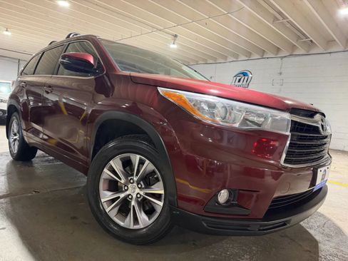 Used 2015 Toyota Highlander XLE AWD/4WD image 5