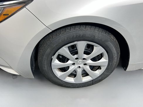 Used 2024 Toyota Corolla LE FWD image 13