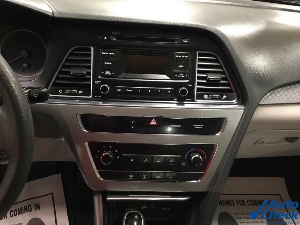 Used 2017 Hyundai Sonata SE FWD image 45