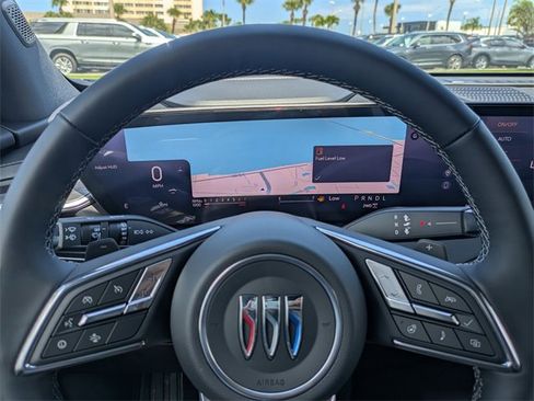 New 2025 Buick Enclave Preferred w/ Power Package image 32