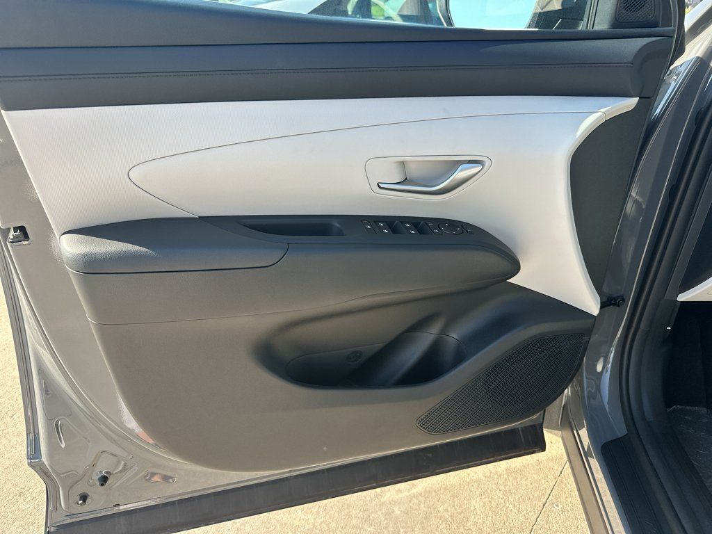 New 2026 Hyundai Tucson SEL Plus AWD/4WD image 13