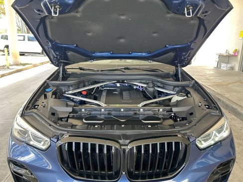 Used 2022 BMW X5 xDrive40i w/ M Sport Package AWD/4WD image 12