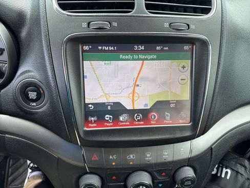 Used 2017 Dodge Journey Crossroad FWD image 18