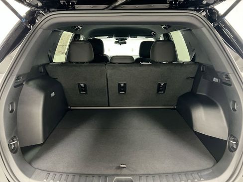 New 2026 Chevrolet Equinox LT FWD image 24